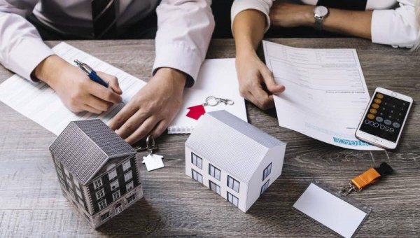 TÉCNICO EM TRANSAÇÕES IMOBILIÁRIAS